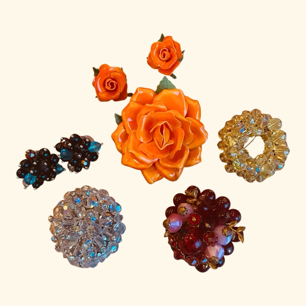 VINTAGE Brooch & Earring Bundle